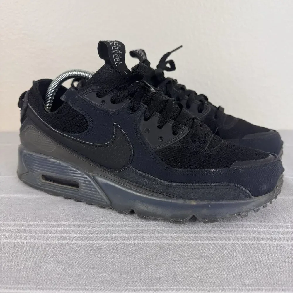 Men’s Nike Air Max Terrascape 90 Athletic Sneakers DQ3987-002 Triple Black 10